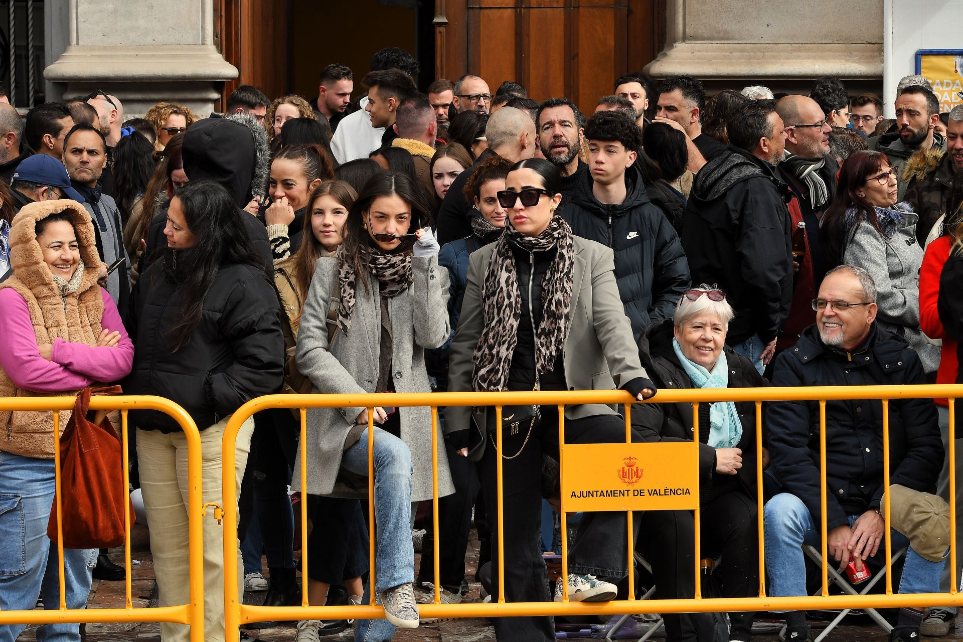 FOTOS | Búscate en la mascletà del domingo 2 de marzo