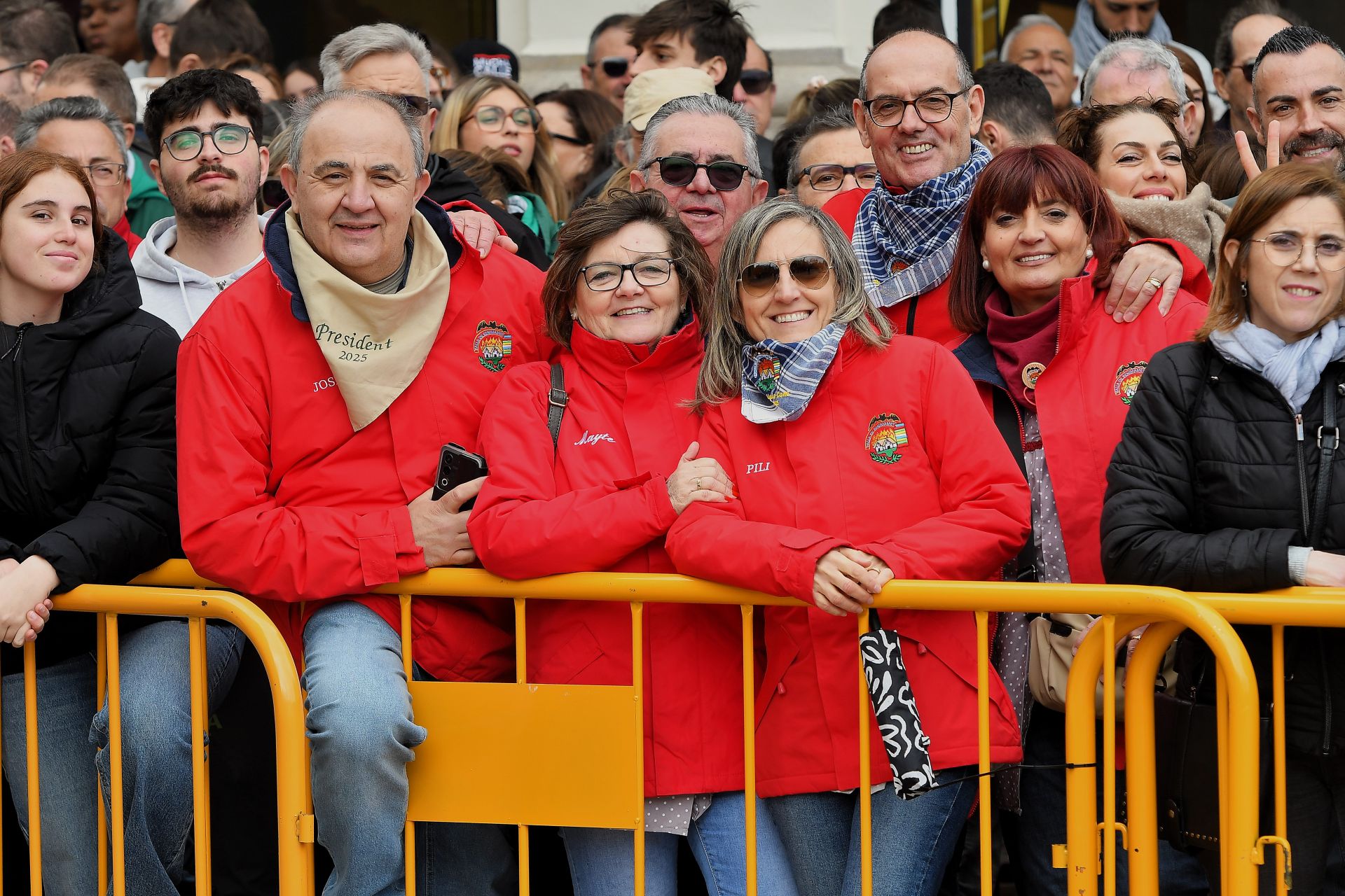 FOTOS | Búscate en la mascletà del domingo 2 de marzo