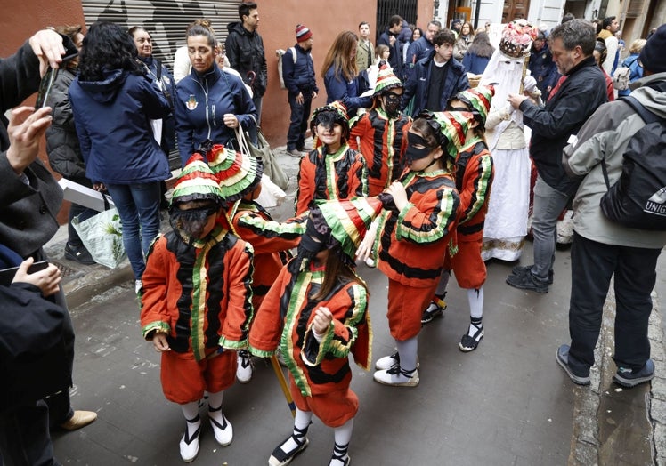 Representación de la Moma en el acto del Cant de l'Estoreta.