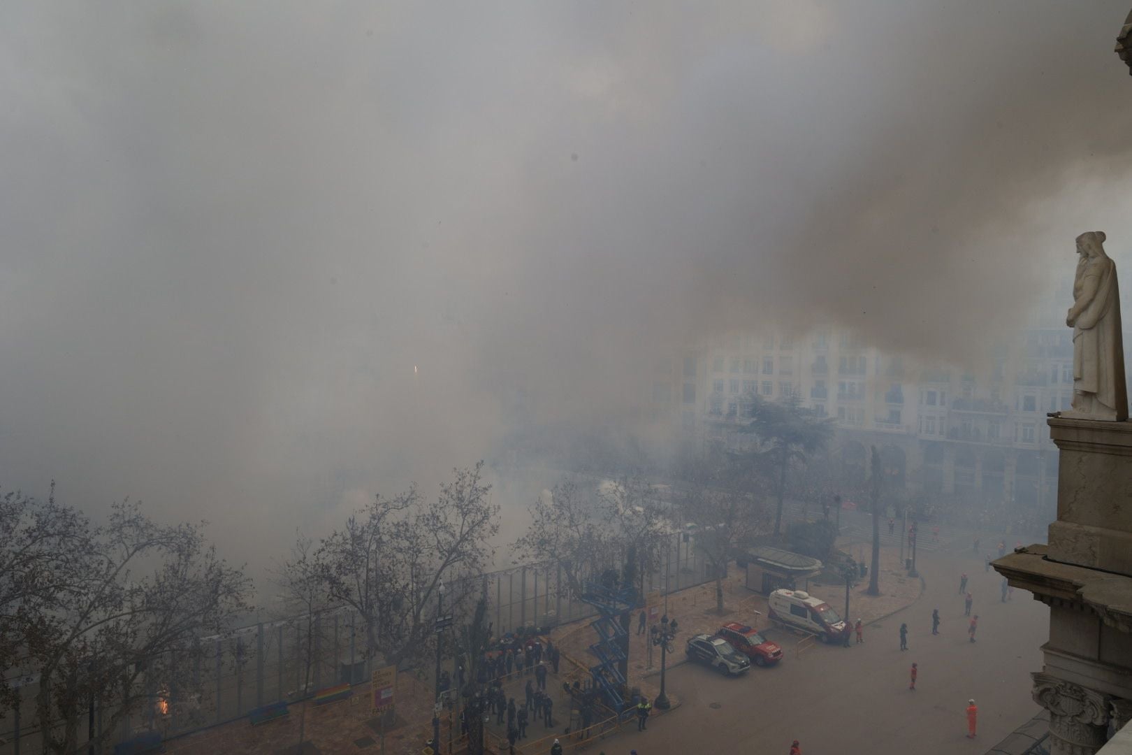 FOTOS | Mascletà del domingo 2 de marzo de las Fallas de Valencia 2025