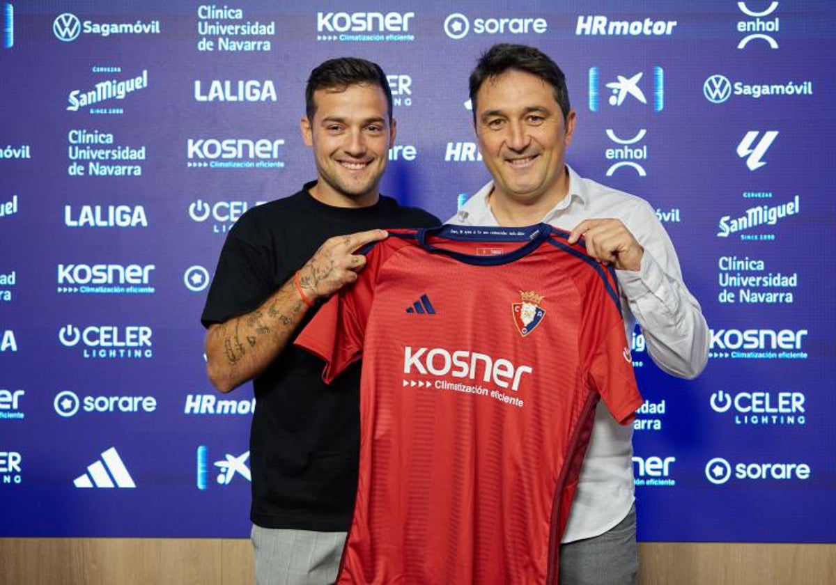 Braulio Vázquez, en la presentación de Arnáiz como futbolista de Osasuna.