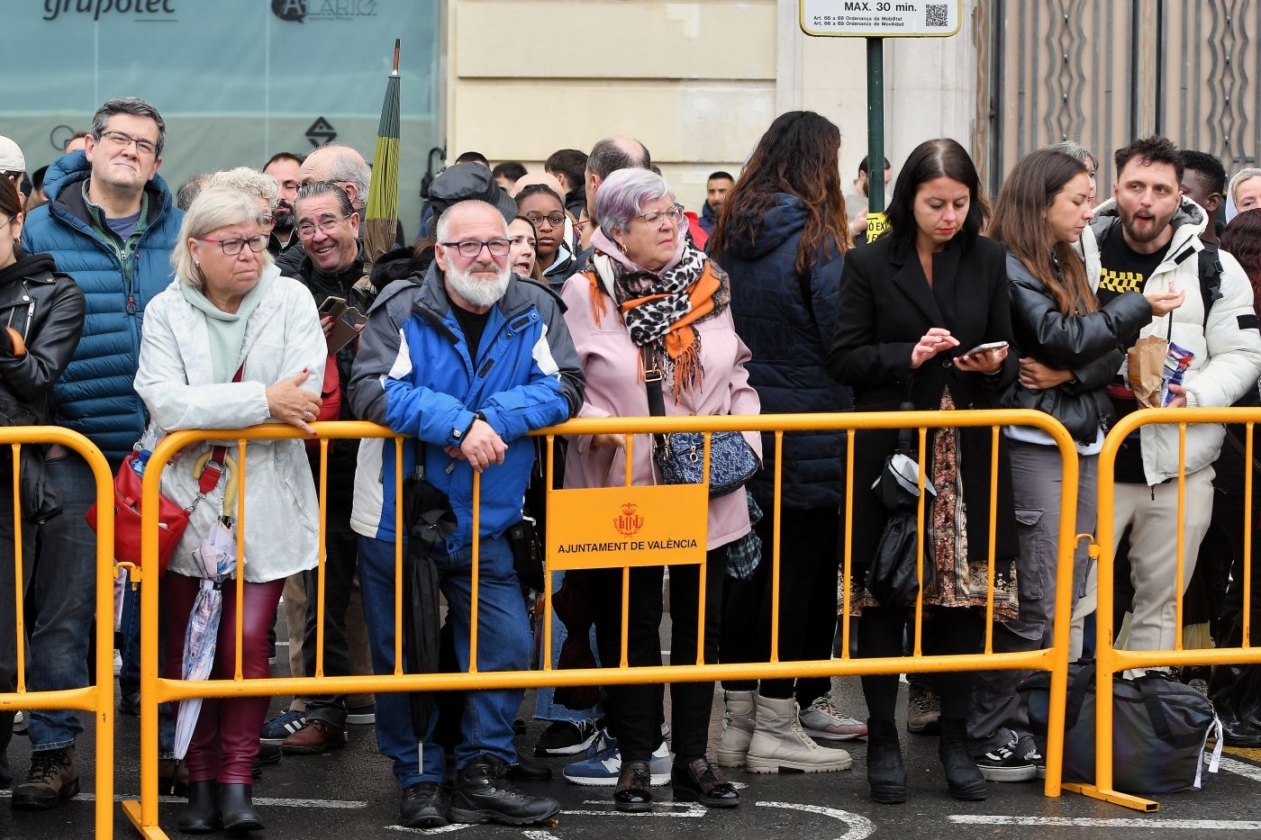 FOTOS | Búscate en la mascletà del lunes 3 de marzo