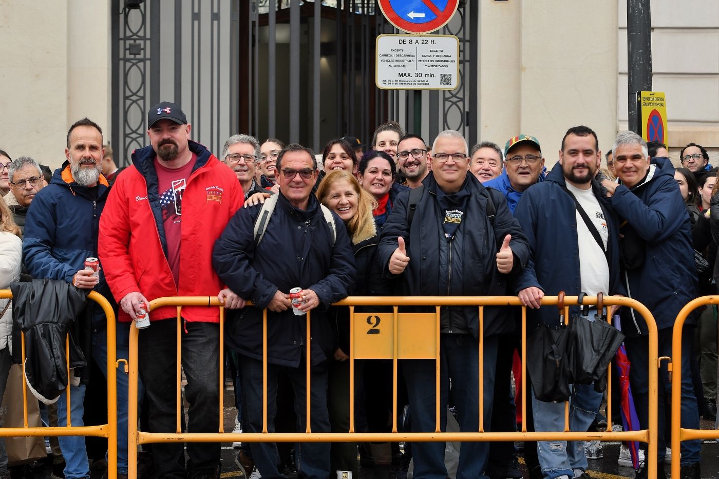 FOTOS | Búscate en la mascletà del lunes 3 de marzo