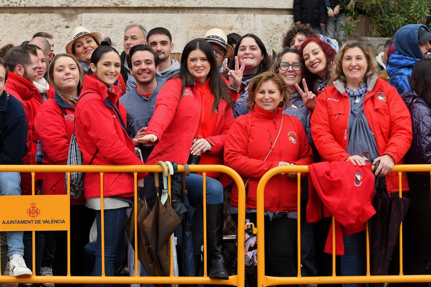 FOTOS | Búscate en la mascletà del lunes 3 de marzo