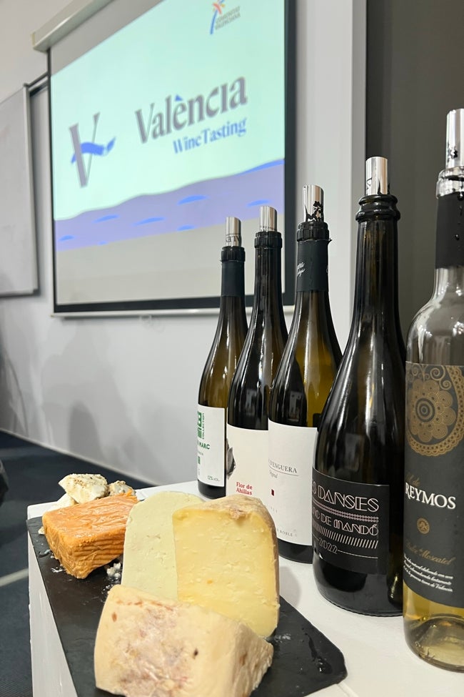 Vinos y quesos participantes.