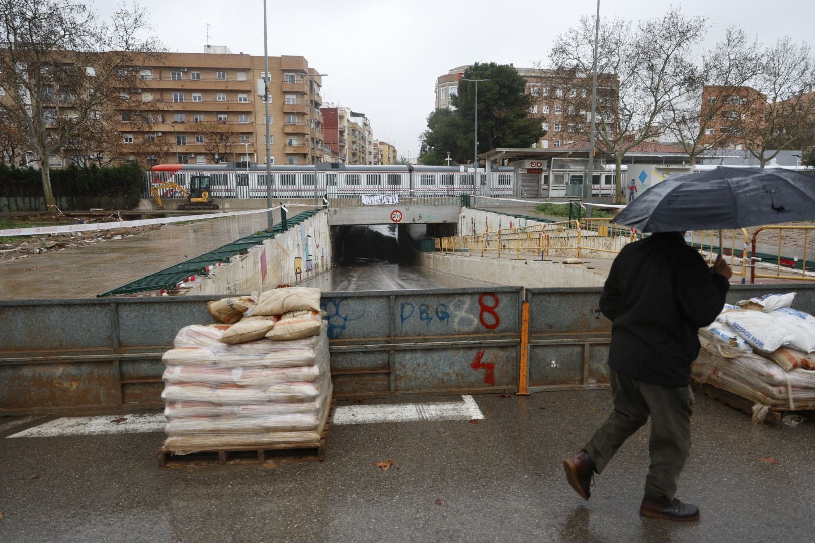 FOTOS | Las fuertes lluvias golpean la Comunitat Valenciana este lunes