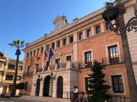 Ayuntamiento de Villanueva de Castellón.