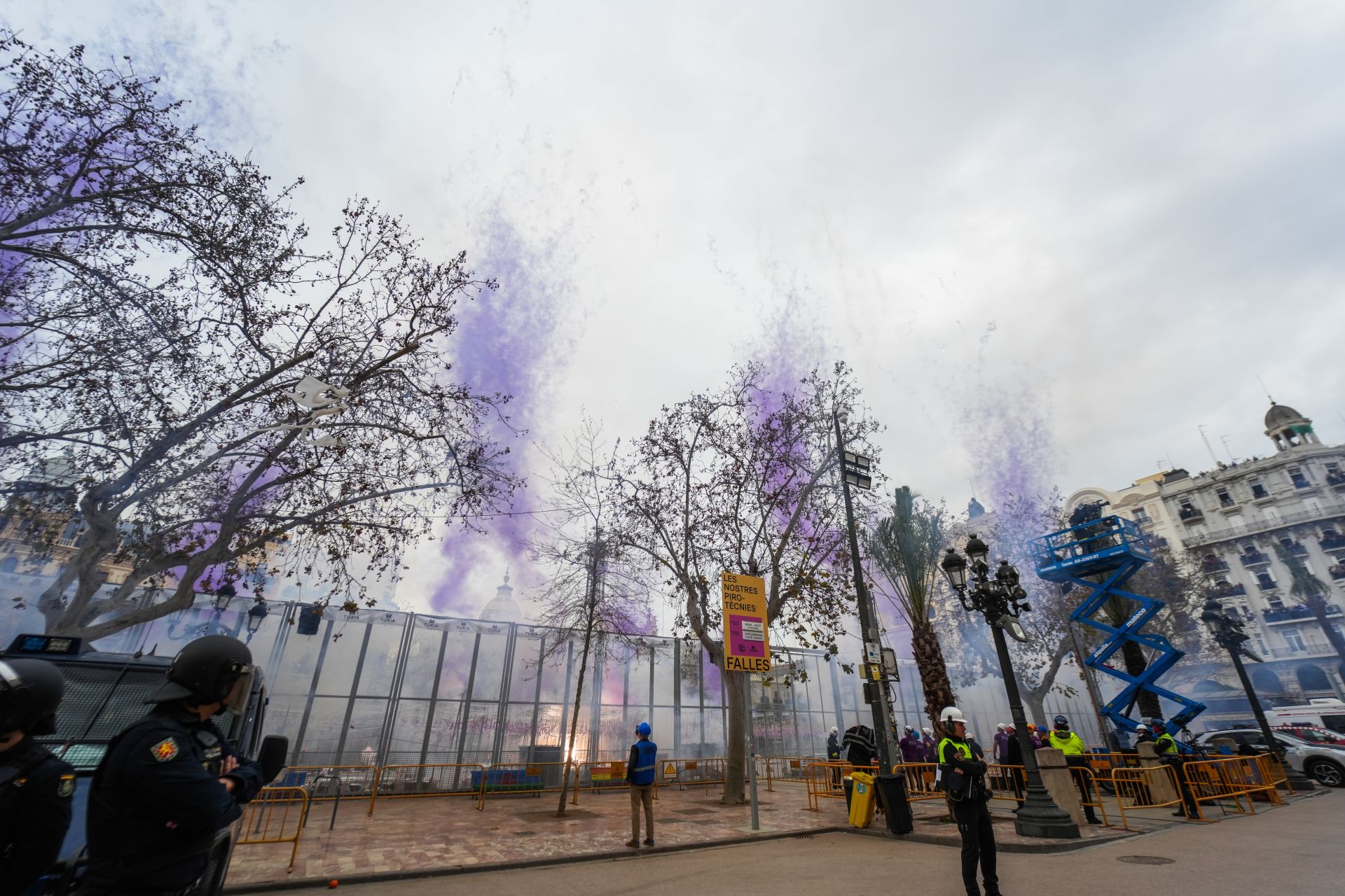 La mascletà de Nuria Martí de las Fallas 2025, en imágenes