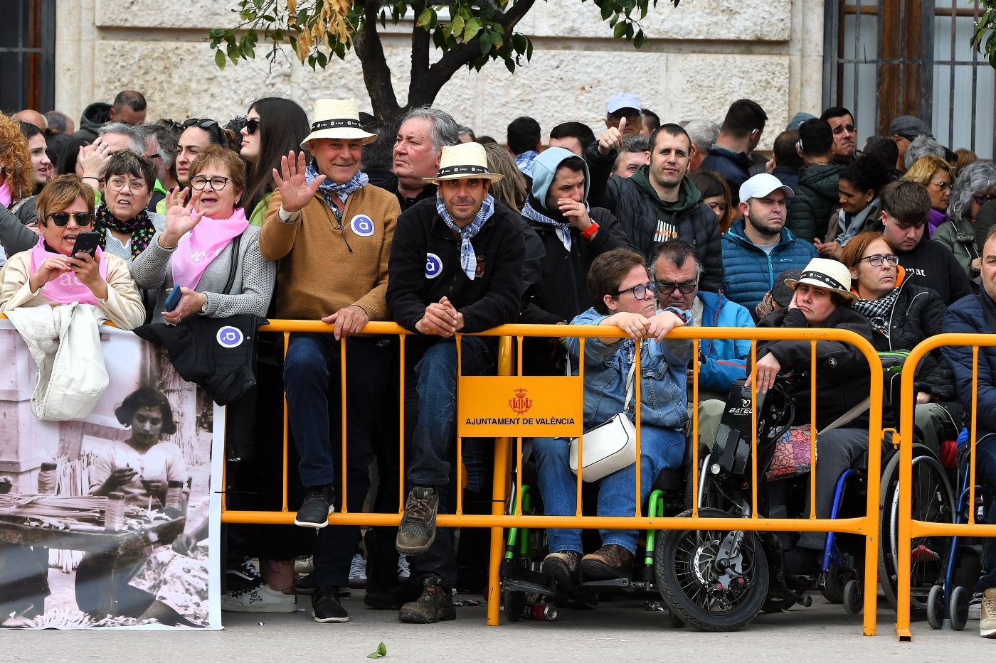 Búscate en la mascletà del sábado 8M