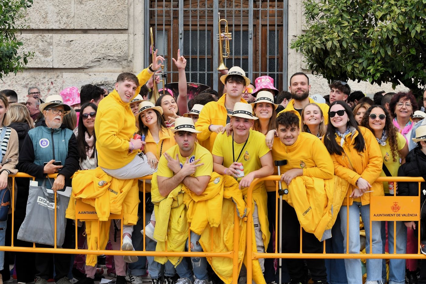 Búscate en la mascletà del sábado 8M