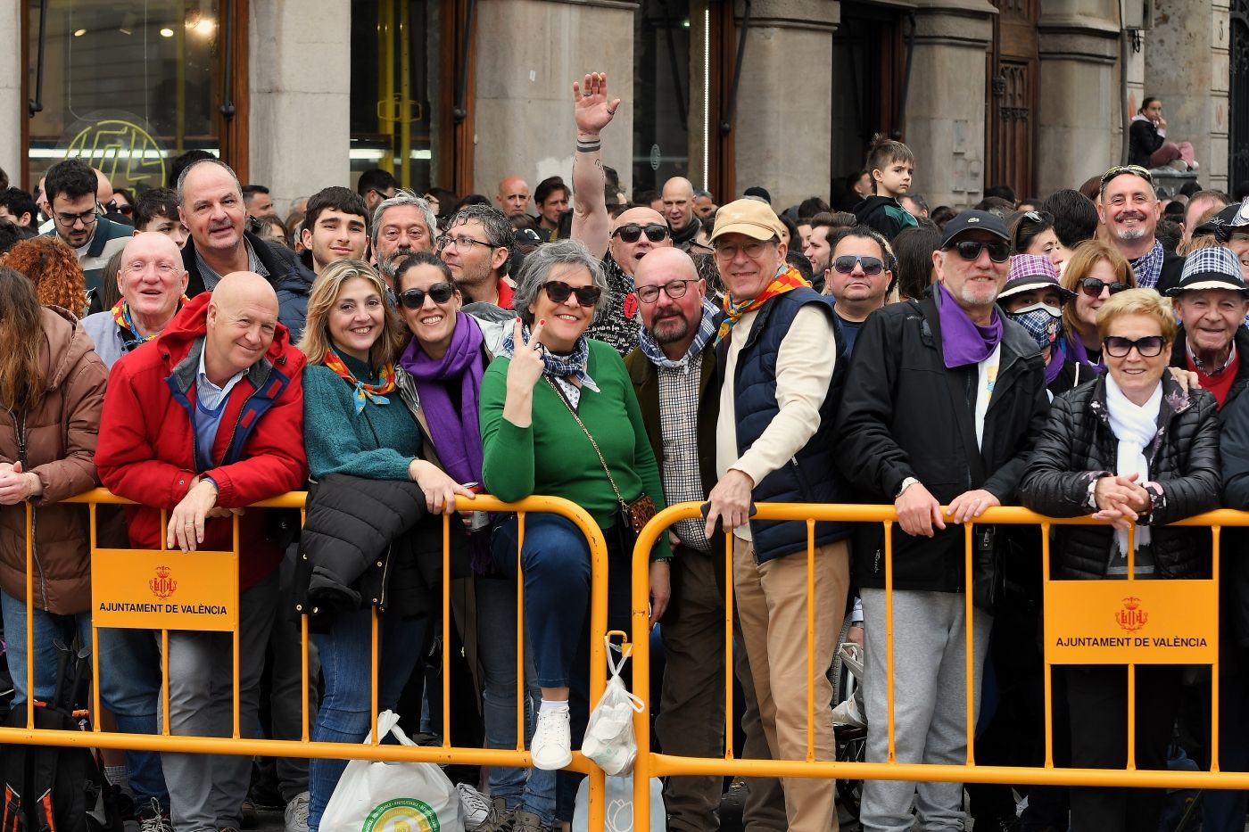 Búscate en la mascletà del sábado 8M