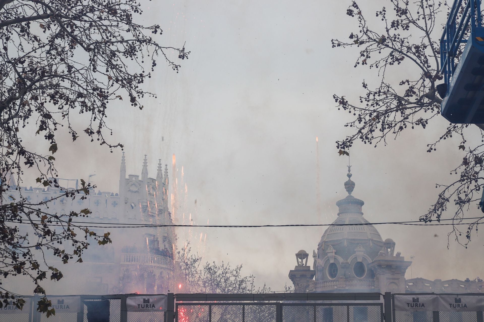La mascletà de Nuria Martí de las Fallas 2025, en imágenes