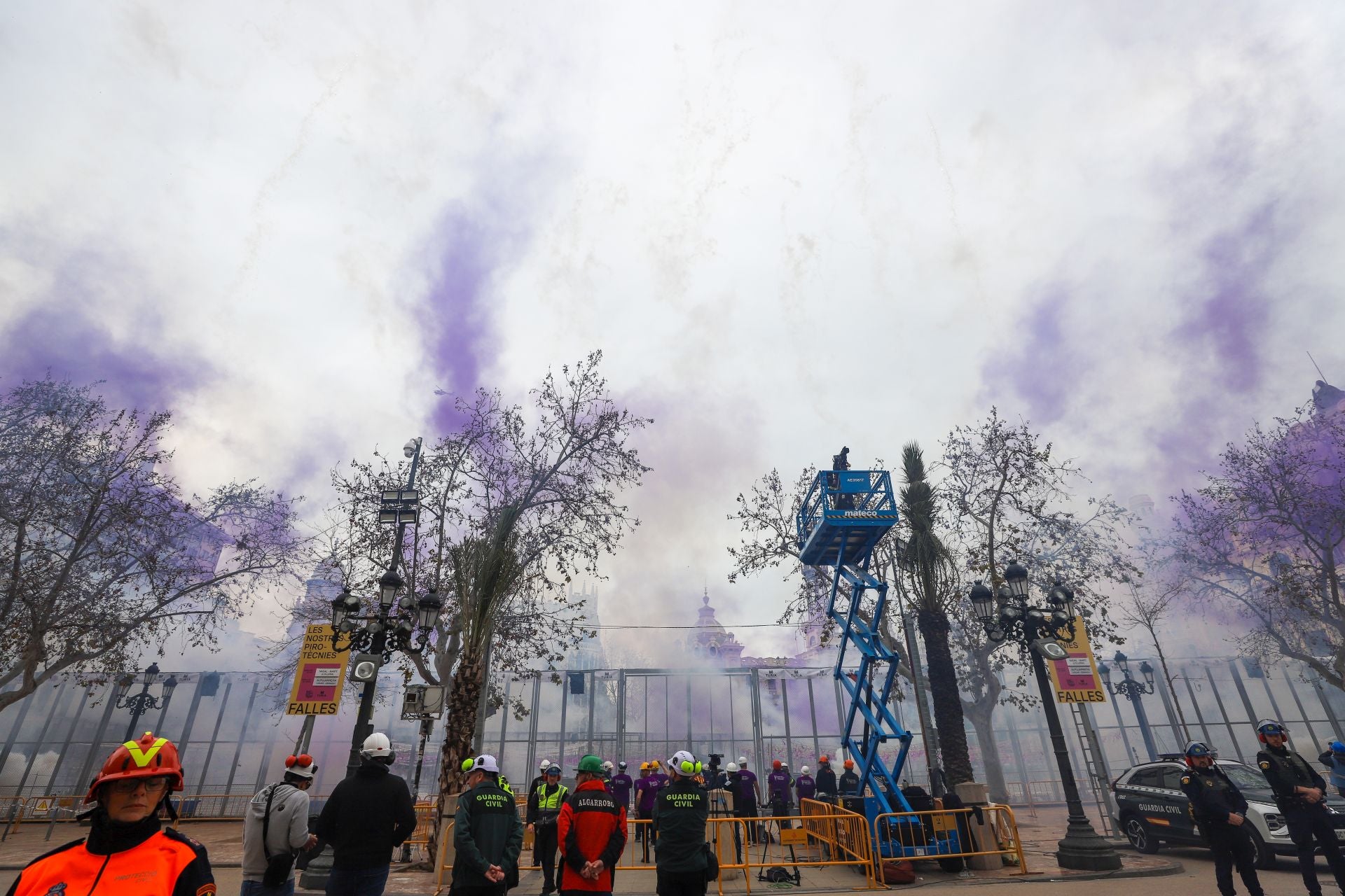 La mascletà de Nuria Martí de las Fallas 2025, en imágenes