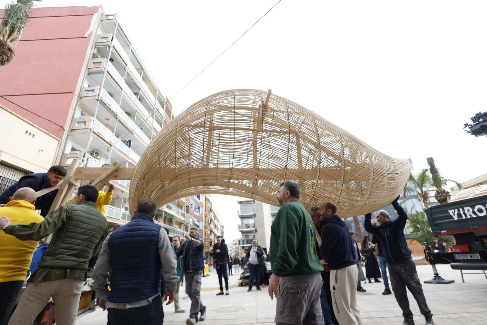 Fotos de la falla solidaria de Paiporta