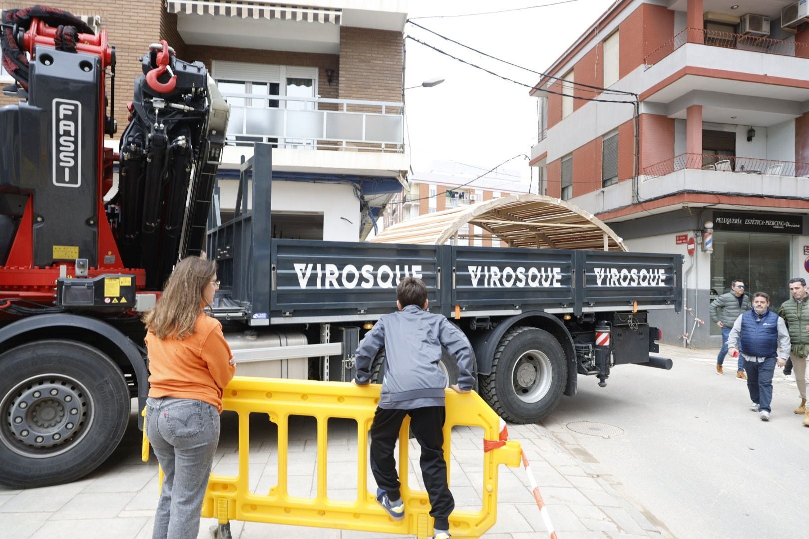 Fotos de la falla solidaria de Paiporta