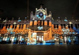 Fachada de la Estación del Nord, con el videomapping.