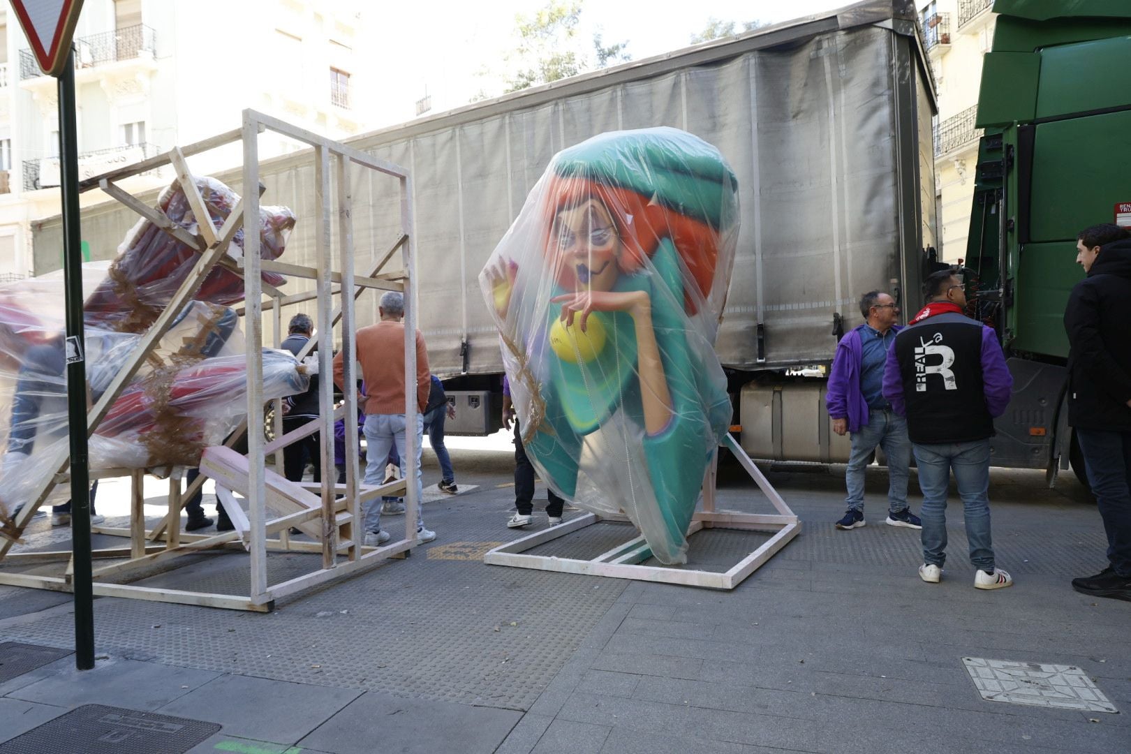 Fotos del ambiente de Fallas en Ruzafa (Valencia)