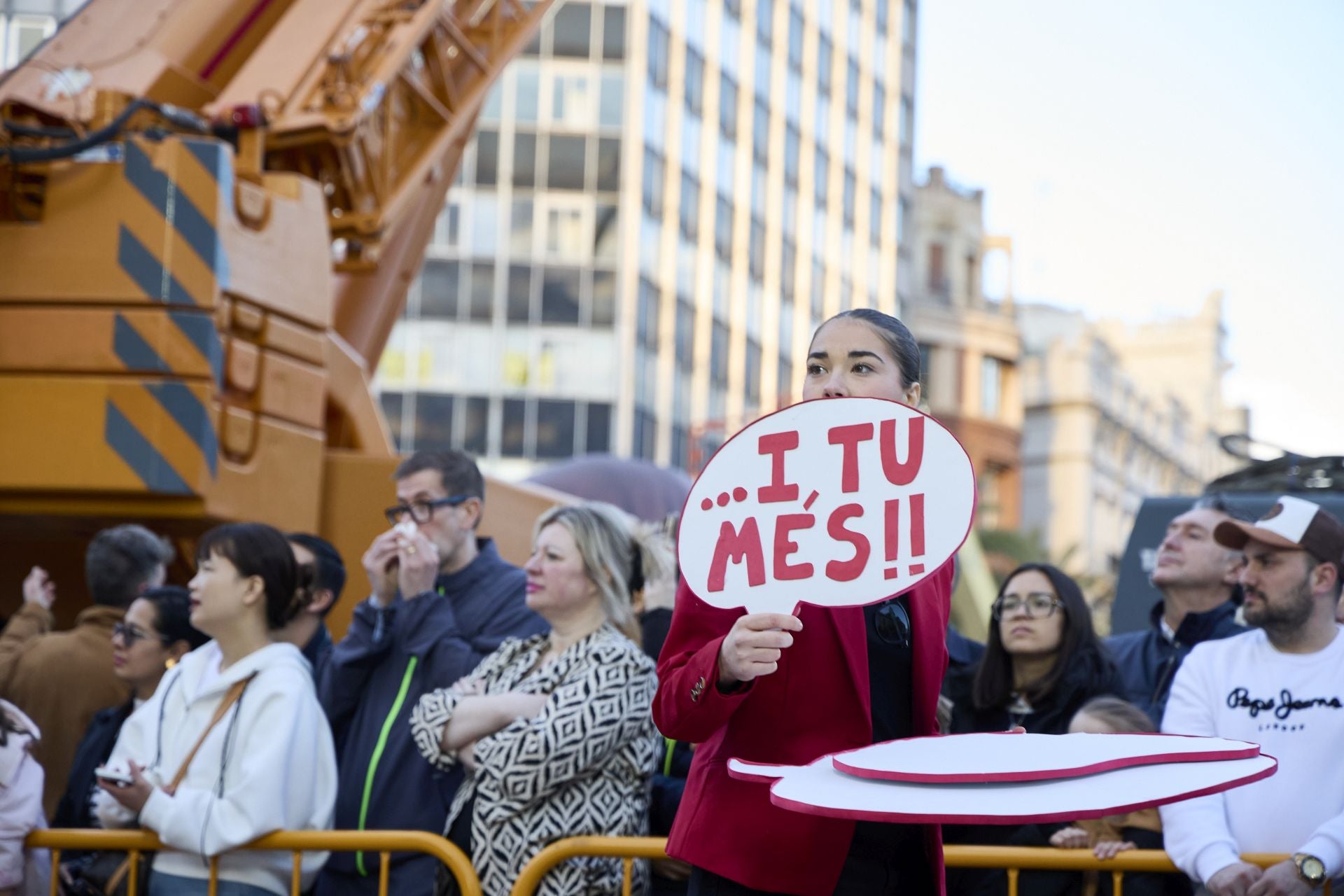 La Cabalgata del Ninot 2025, en imágenes