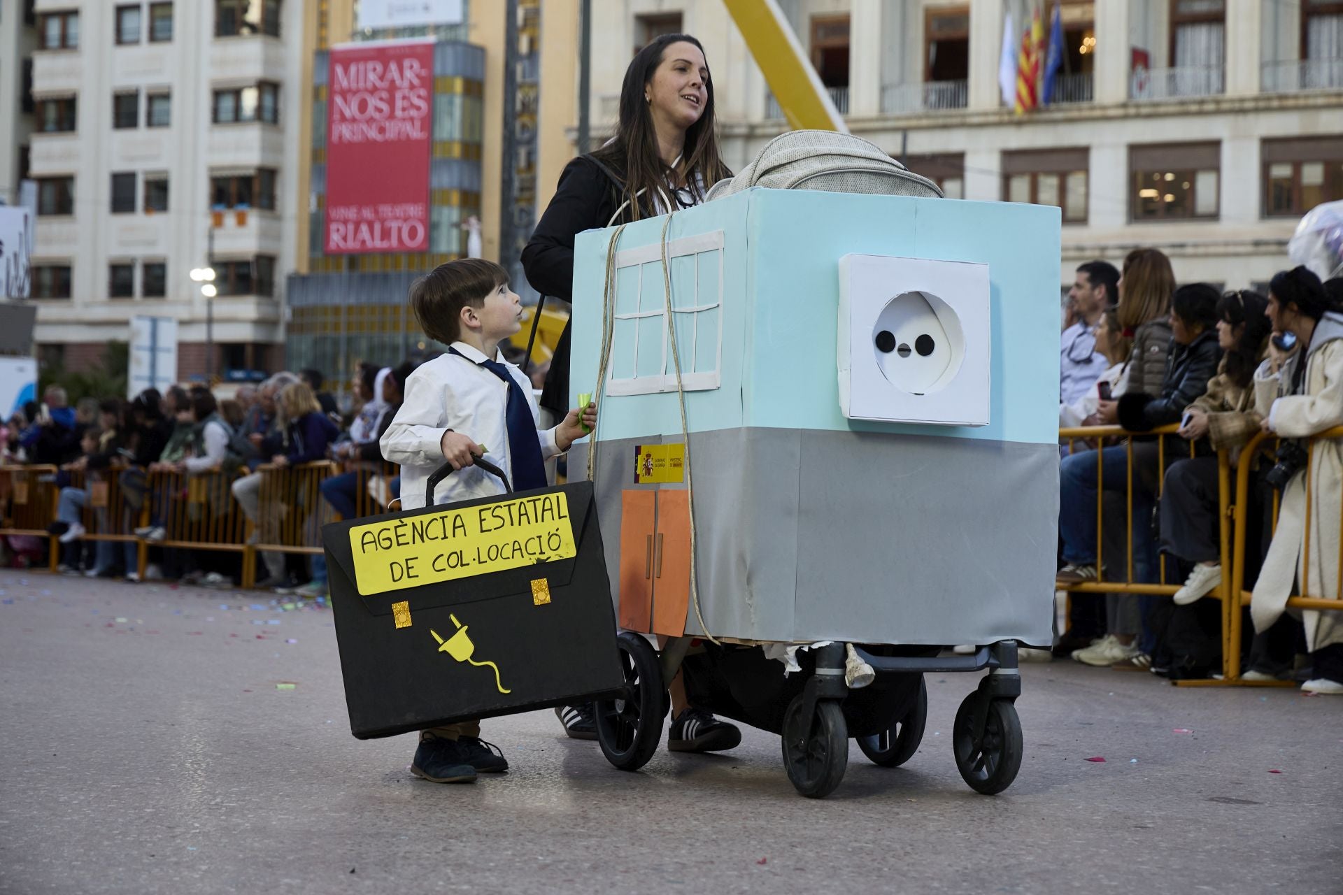 La Cabalgata del Ninot 2025, en imágenes