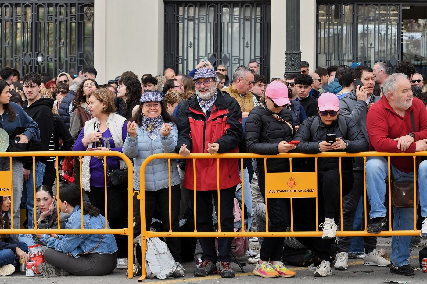 Búscate en la mascletà del lunes 10 de marzo