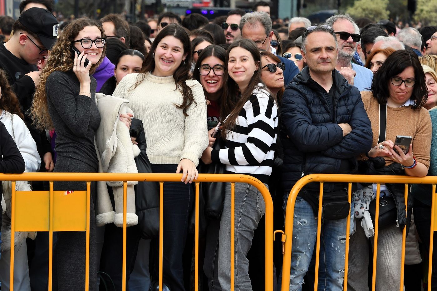 Búscate en la mascletà del lunes 10 de marzo