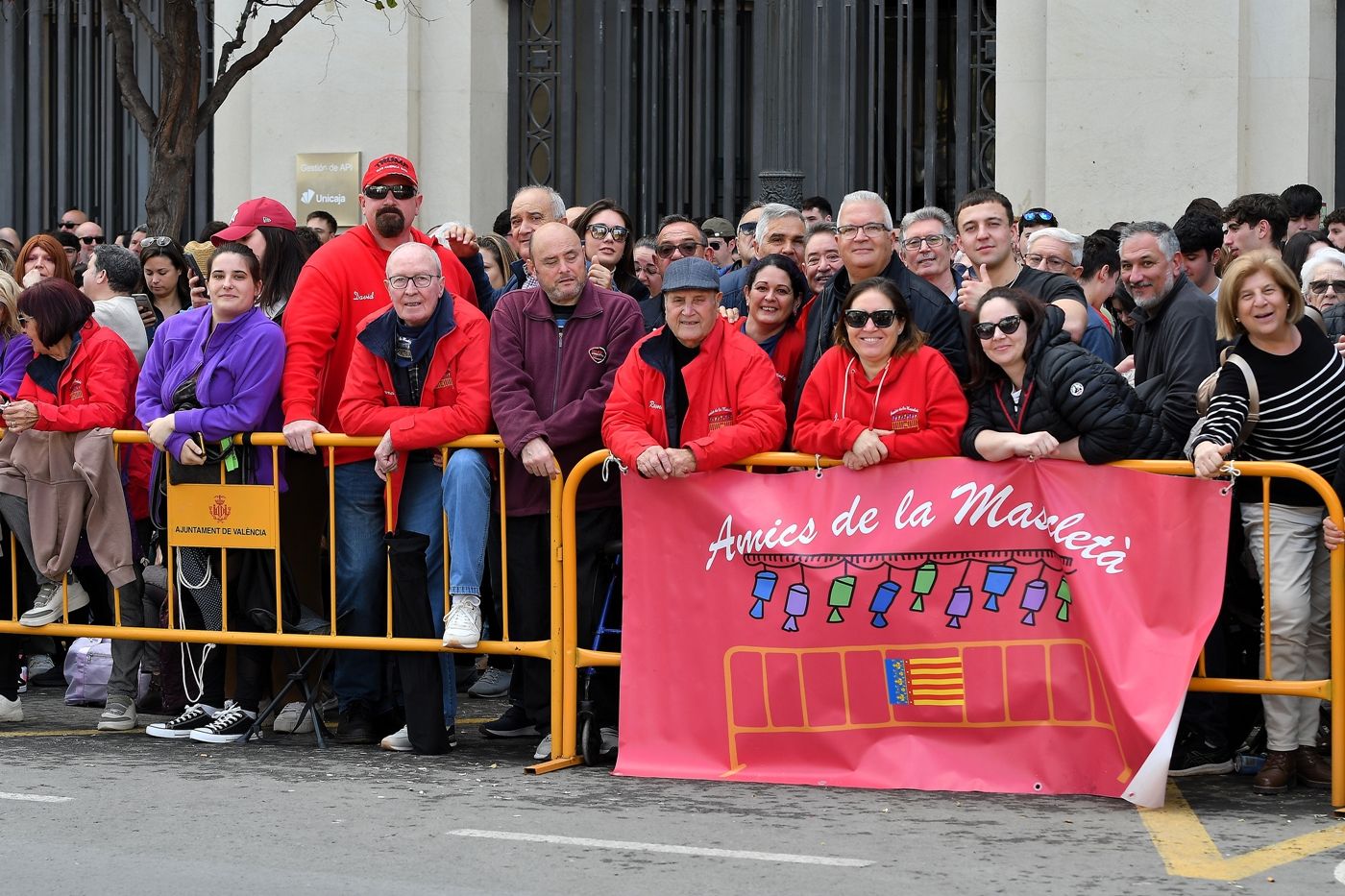 FOTOS | Búscate en la mascletà del martes 11 de marzo