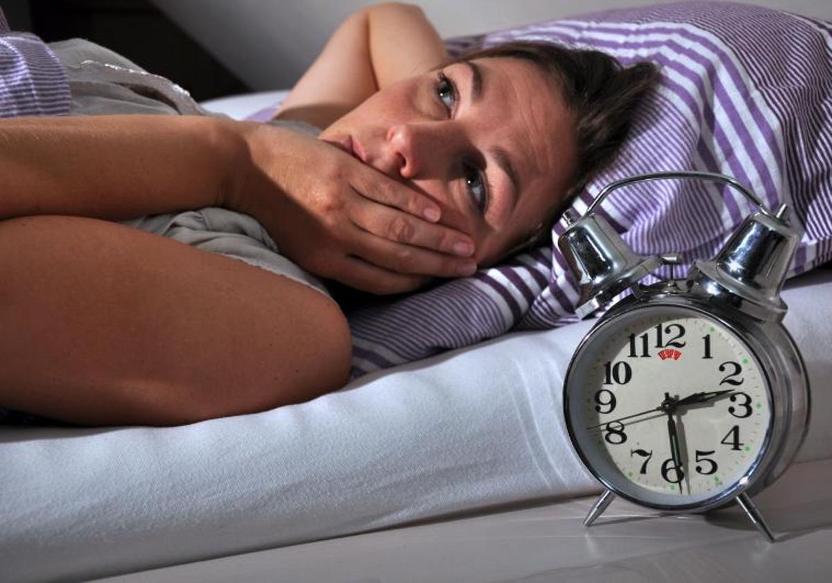 Una mujer con problemas de insomnio, en una imagen de archivo.