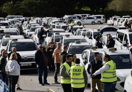 Una jornada de protestas de los taxistas.