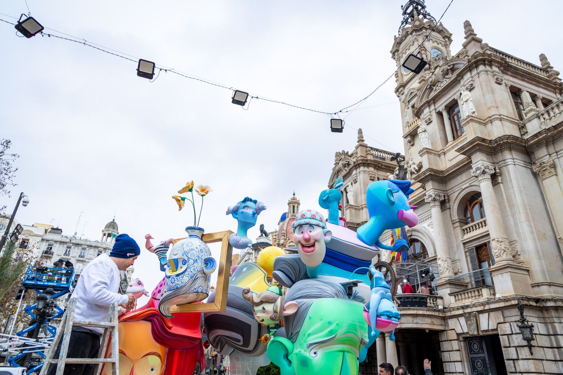 FOTOS | Plantà de la falla infantil municipal 2025