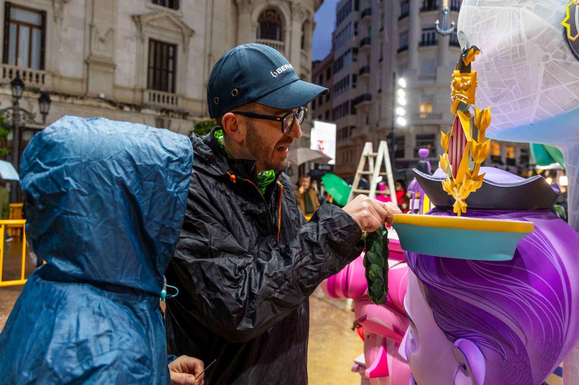 FOTOS | Plantà de la falla infantil municipal 2025