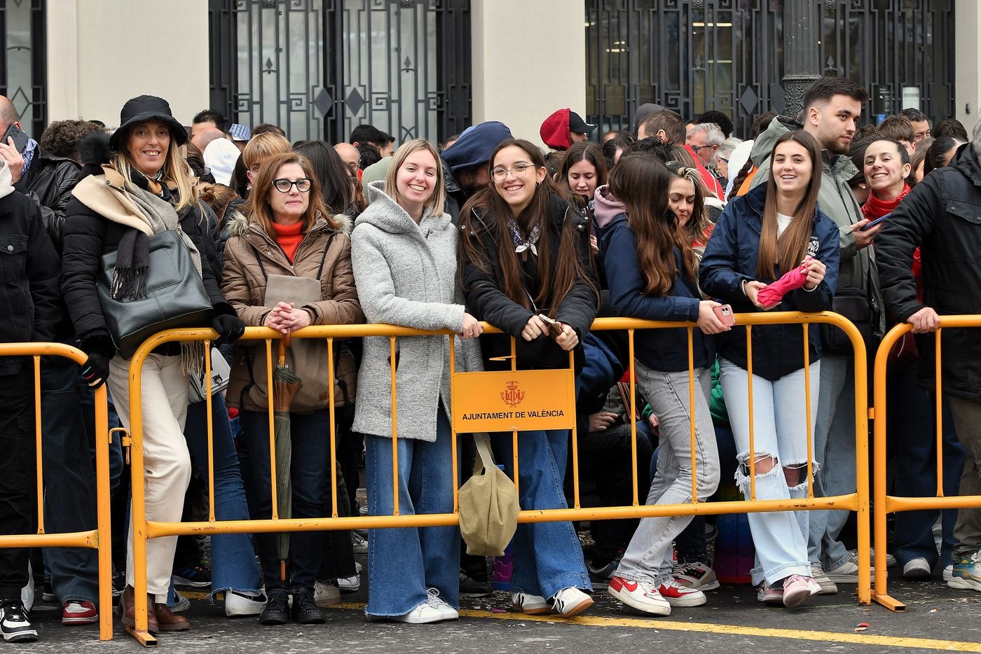 Búscate en la mascletà de este viernes 14 de marzo