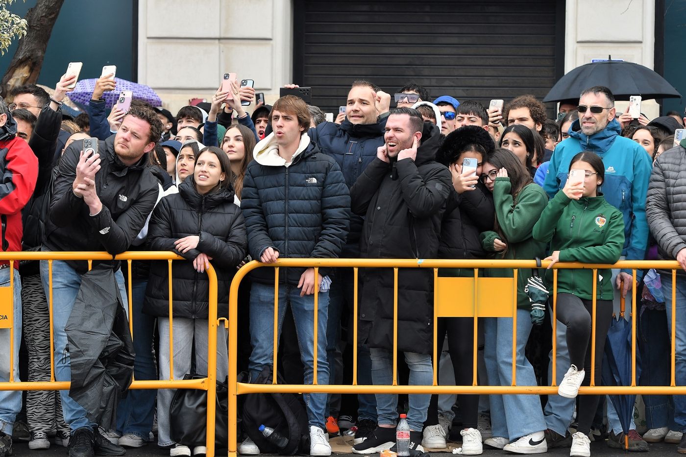 Búscate en la mascletà de este viernes 14 de marzo