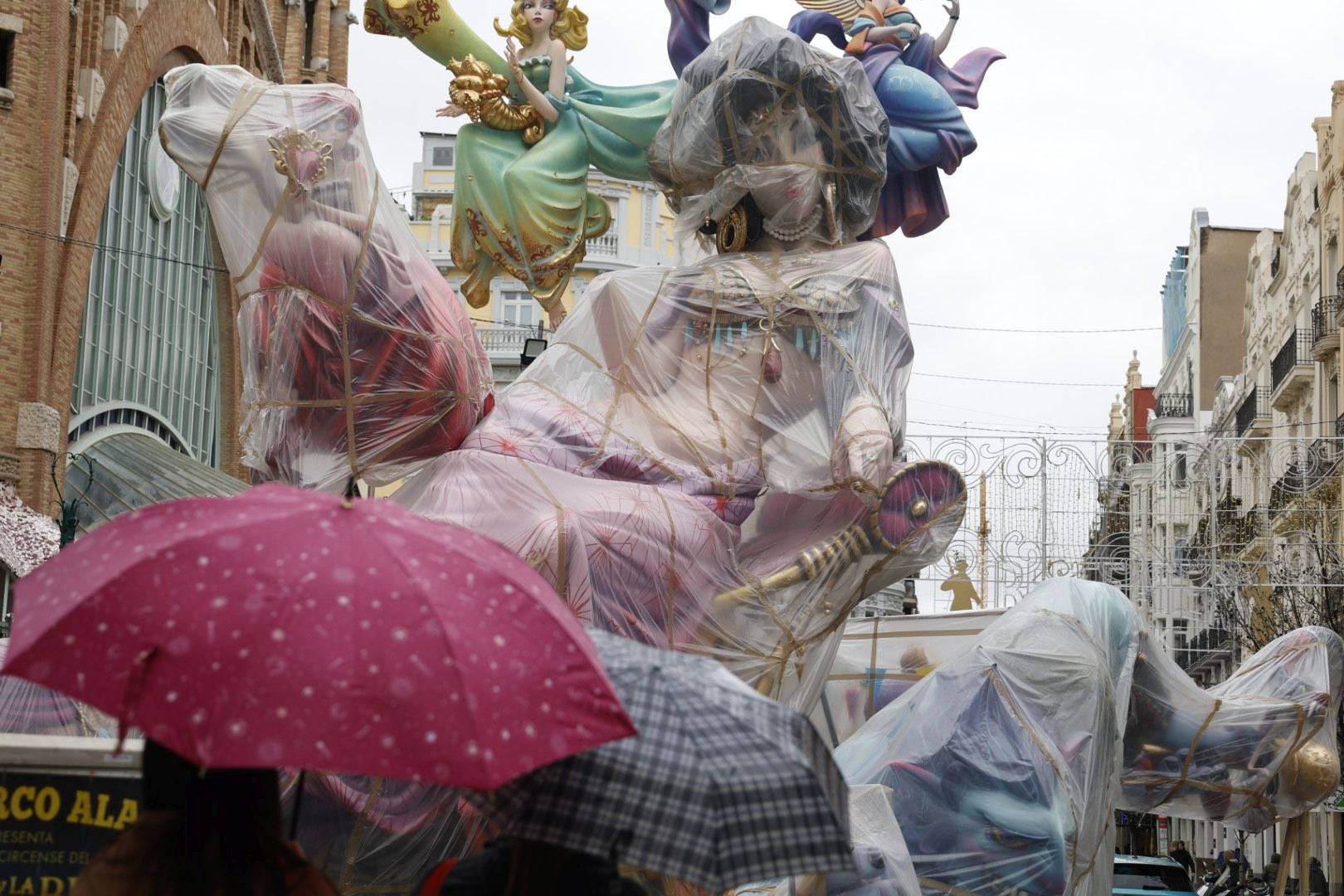 FOTOS | La lluvia amenaza la Plantà