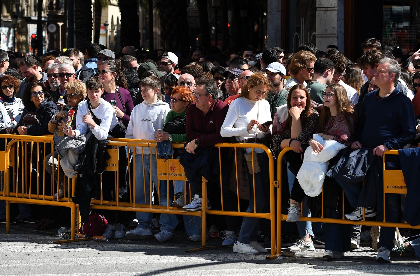 Búscate en la mascletà de este sábado 15 de marzo