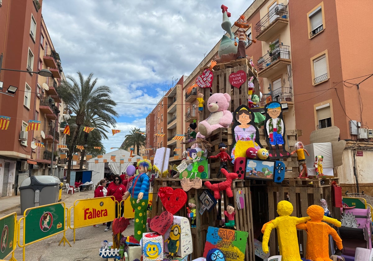 Falla Maestro Serrano de Paiporta.