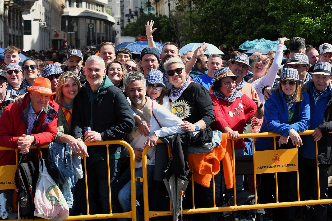 Búscate en la mascletà de este domingo 16 de marzo