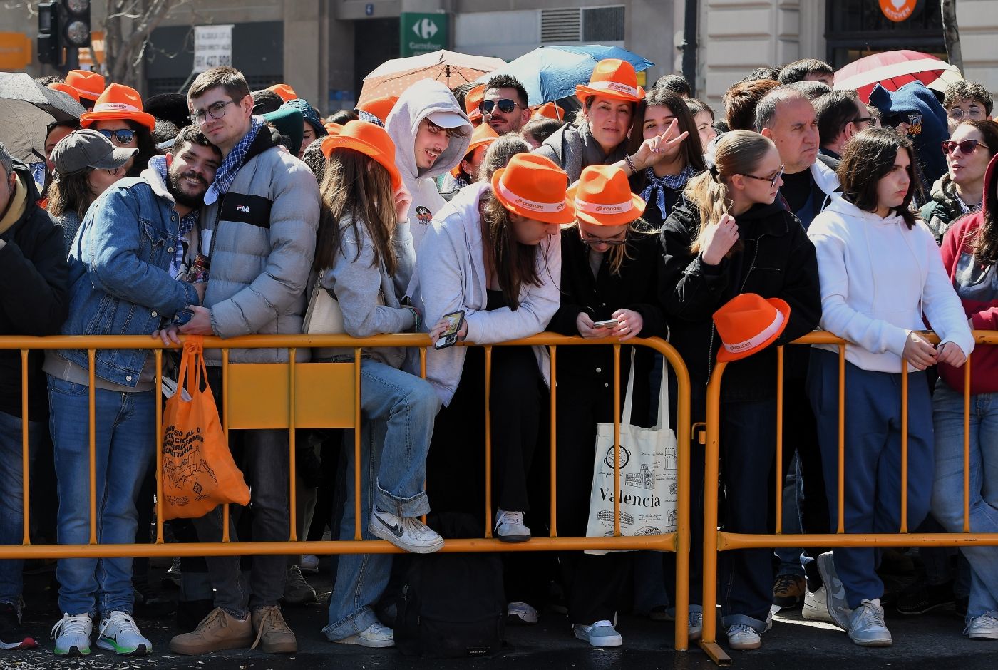 Búscate en la mascletà de este domingo 16 de marzo