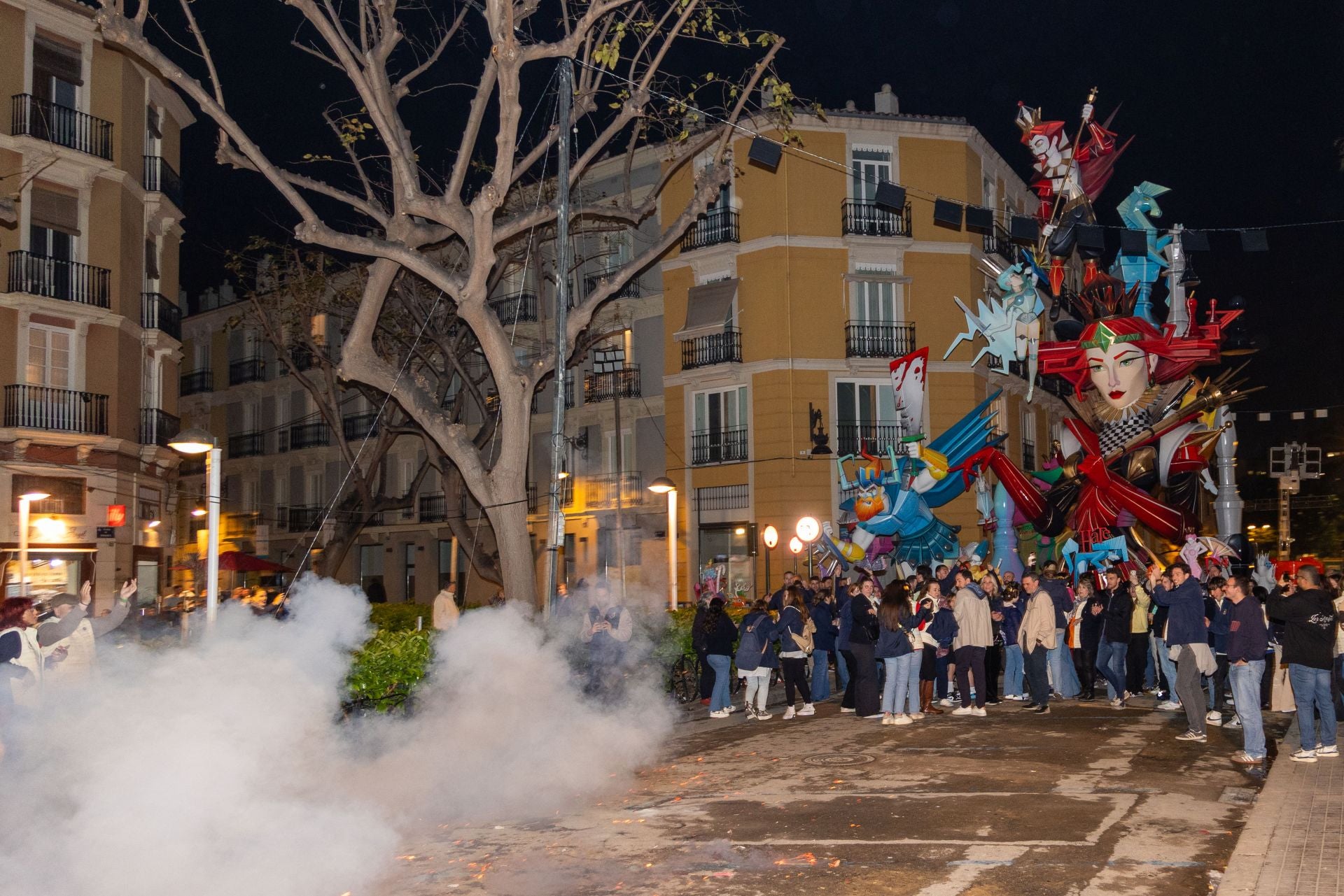 FOTOS | Espartero gana el primer premio de las Fallas en Primera A