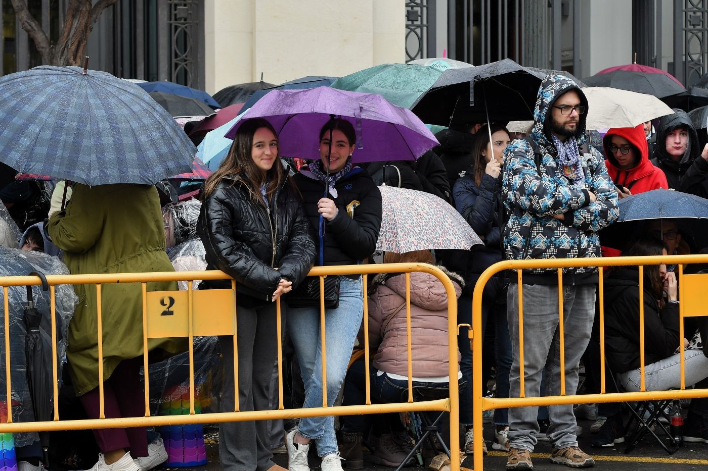 FOTOS | Búscate en la mascletà del lunes 17 de marzo
