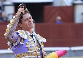 El diestro Borja Jiménez durante la corrida de la Feria de Otoño, en Las Ventas, en 2023