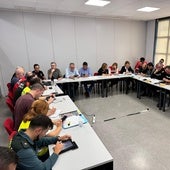 Imagen de uno de los primeros Cecopi celebrados tras la dana. A la izquierda de Mazón, Bernabé, Pradas, Camarero y Argüeso.