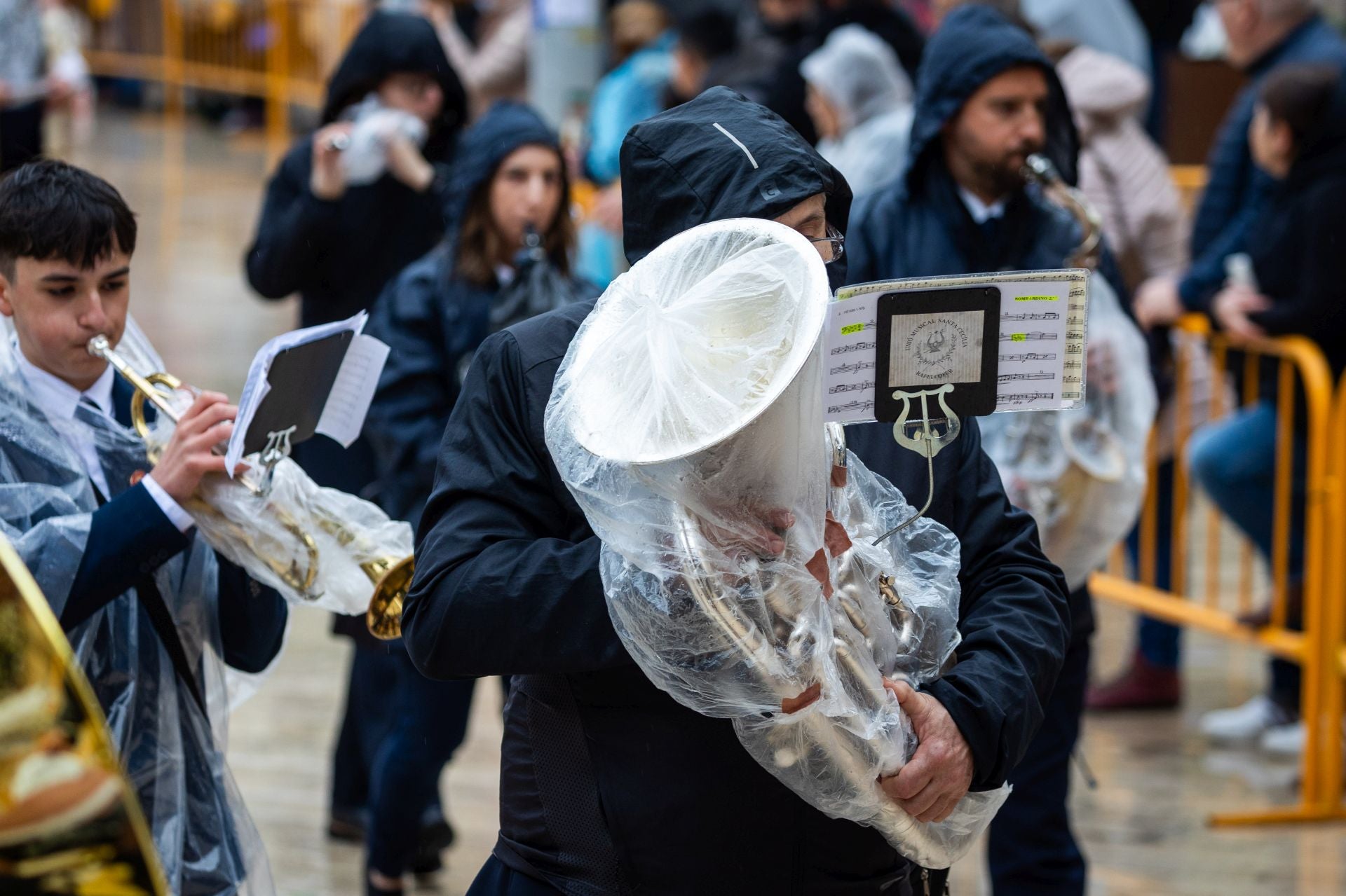 FOTOS | Segundo día de Ofrenda de las Fallas 2025