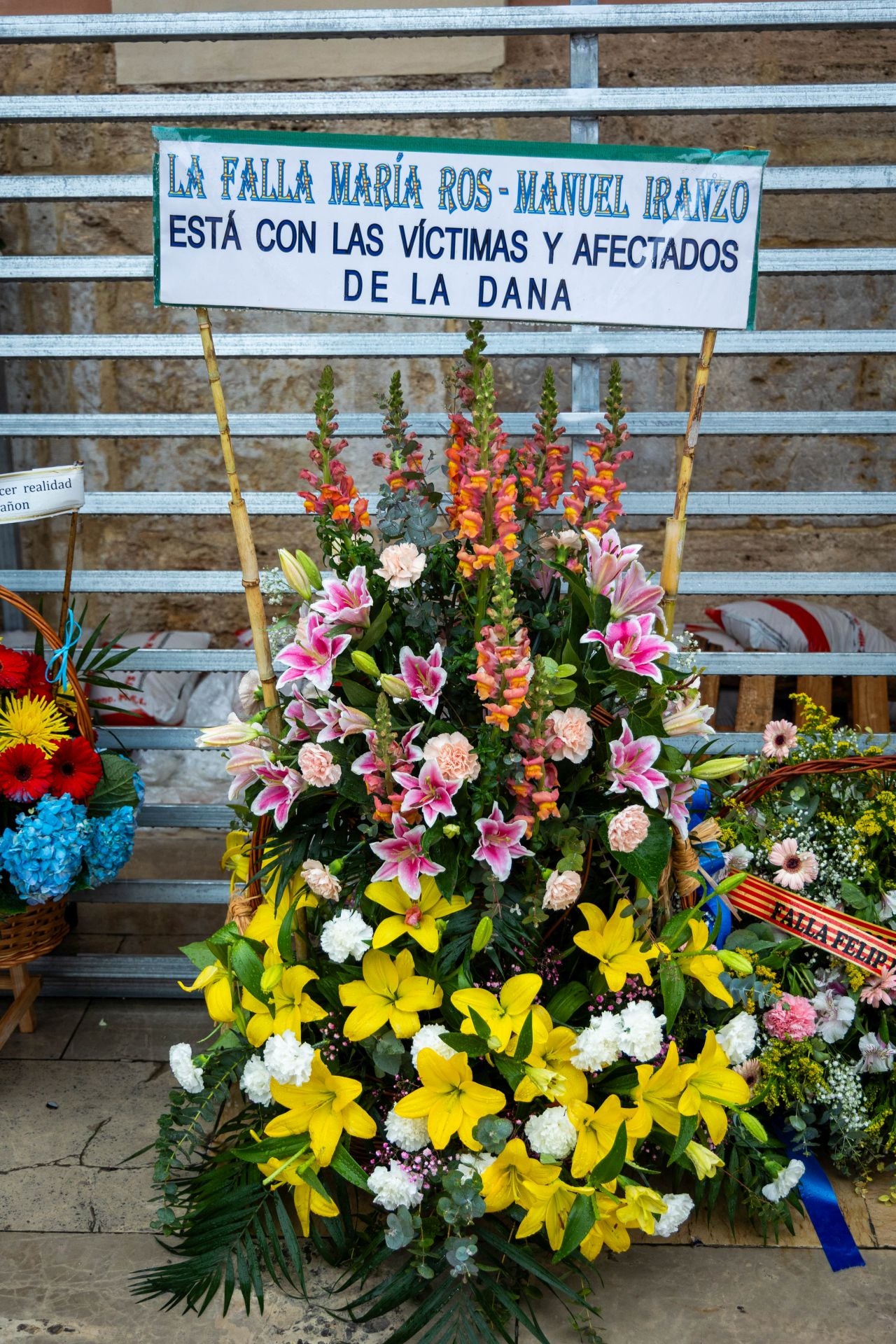 FOTOS | Segundo día de Ofrenda de las Fallas 2025