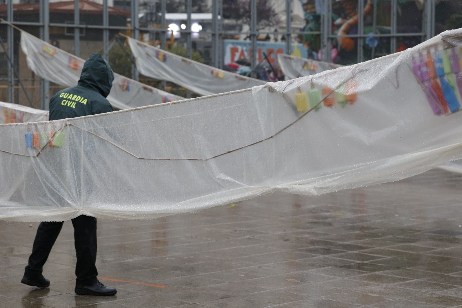 FOTOS | Así ha sido la mascletà del martes 18 de marzo