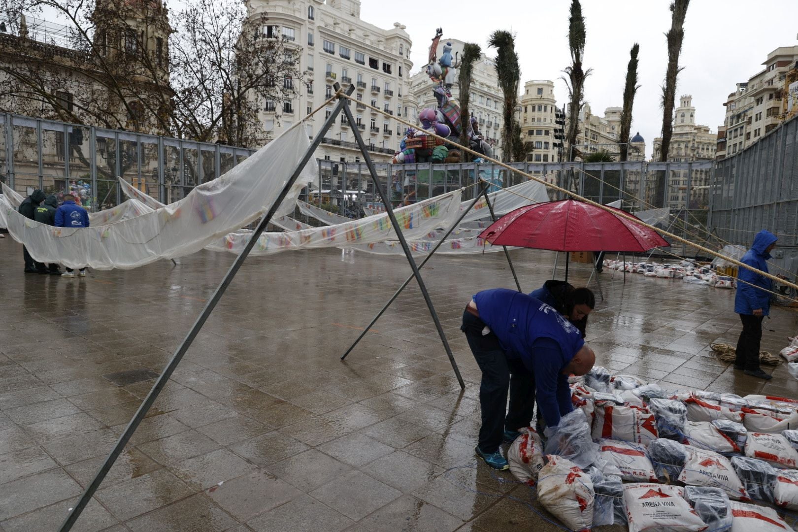 FOTOS | Así ha sido la mascletà del martes 18 de marzo