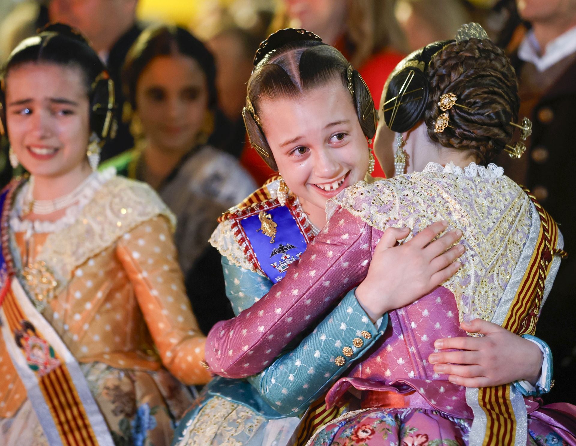 La cremà de la falla infantil del Ayuntamiento, en imágenes