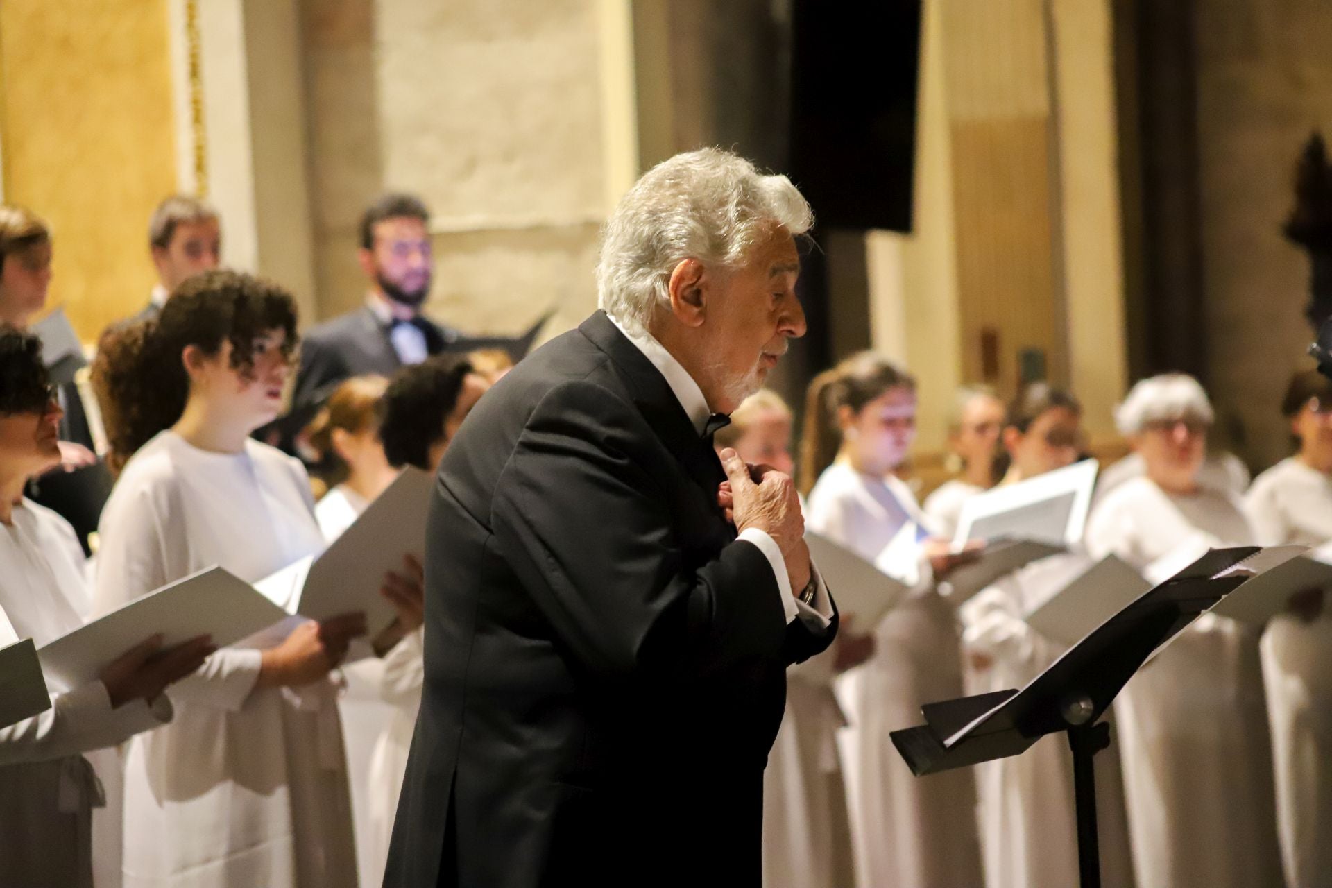 FOTOS | El Orfeón Donostiarra y Plácido Domingo cantan a Valencia