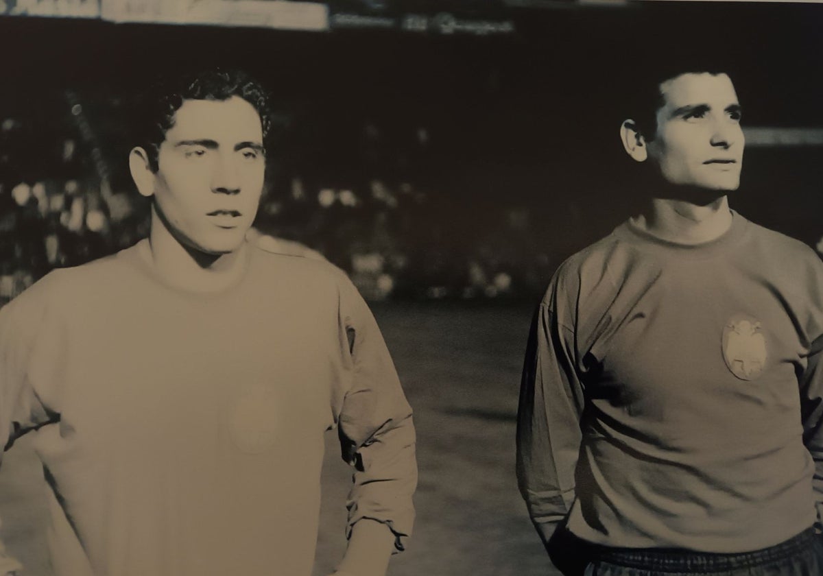 Clamarunt y Vidagany, en la previa del partido contra Suiza en 1969 donde se produjo una avería del alumbrado