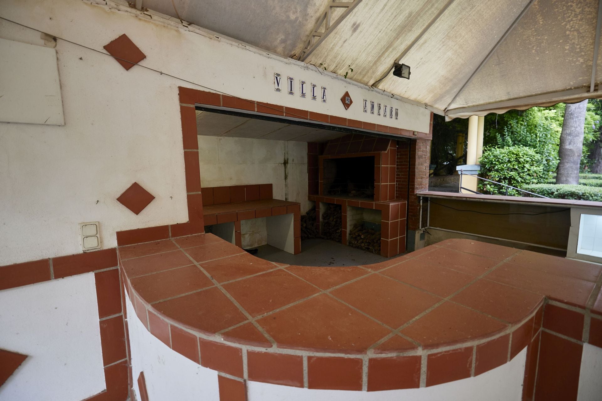 FOTOS | Así es por dentro Villa Amparo, el chalet okupado en Rocafort