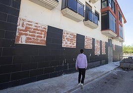 Una vivienda de Massamagrell, tapiada tras ser okupada.